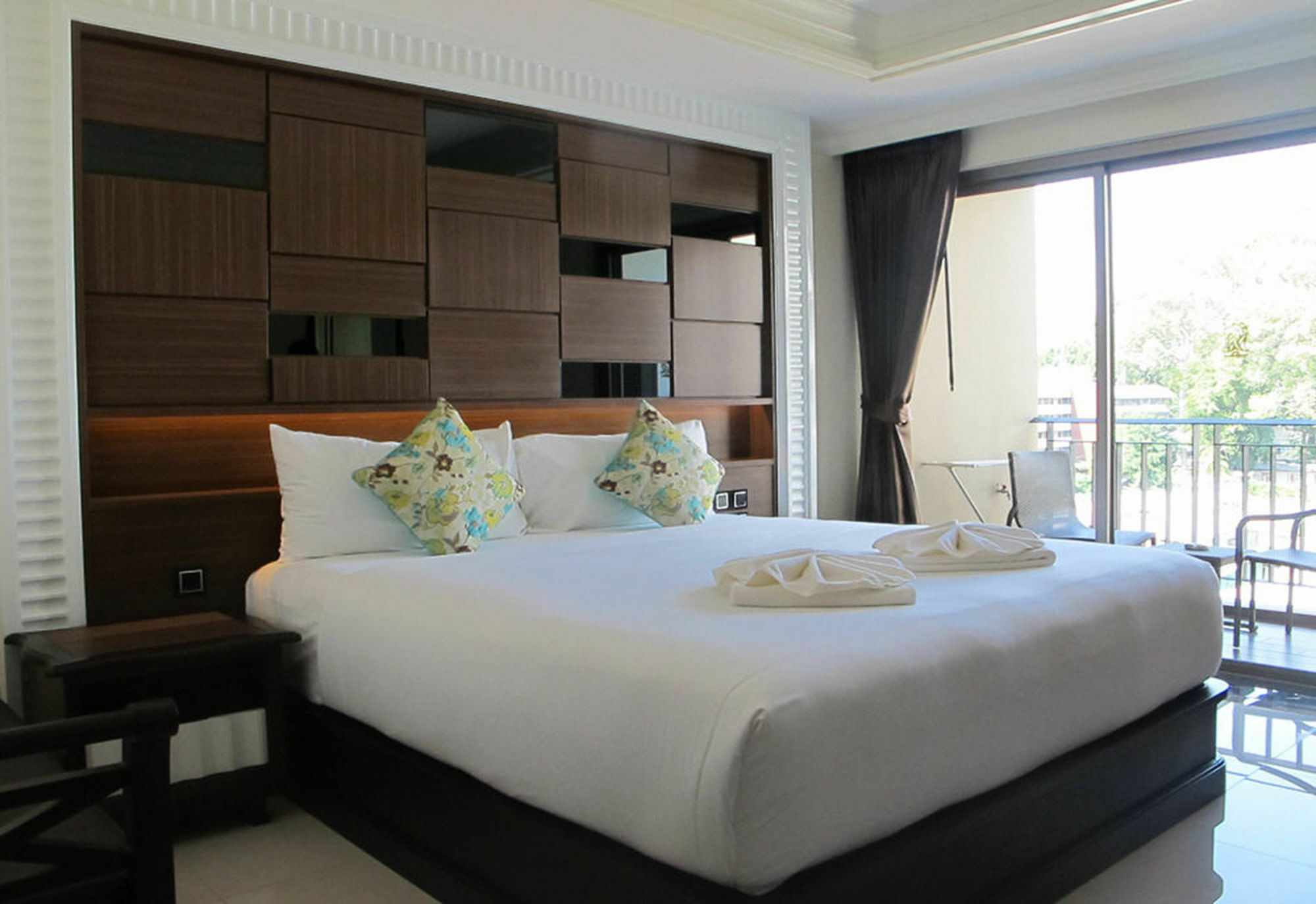 March Hotel Pattaya Eksteriør billede